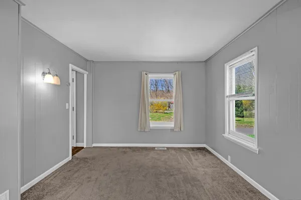 $2,100 | 10 Cemetery Avenue, Vernon, CT 06066