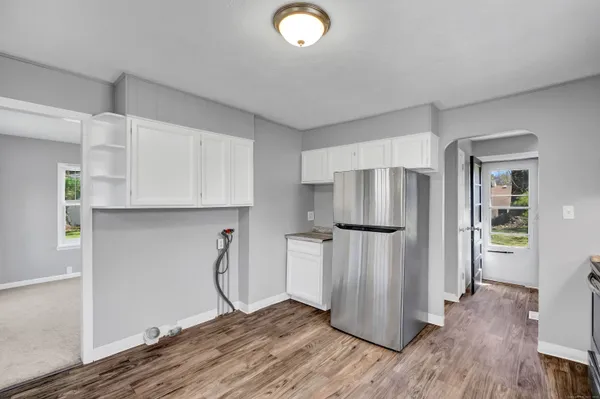 $2,100 | 10 Cemetery Avenue, Vernon, CT 06066