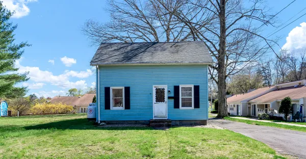 $2,100 | 10 Cemetery Avenue, Vernon, CT 06066