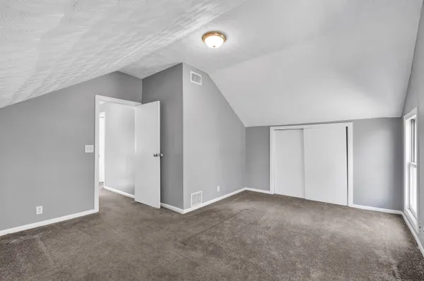 $2,100 | 10 Cemetery Avenue, Vernon, CT 06066