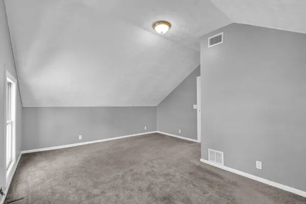 $2,100 | 10 Cemetery Avenue, Vernon, CT 06066