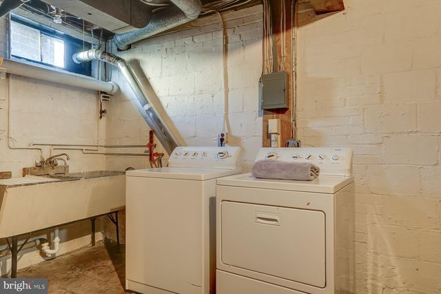 $825,000 | 200 Williamsburg Drive, Silver Spring, MD 20901