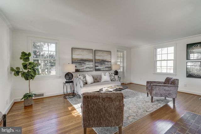 $825,000 | 200 Williamsburg Drive, Silver Spring, MD 20901