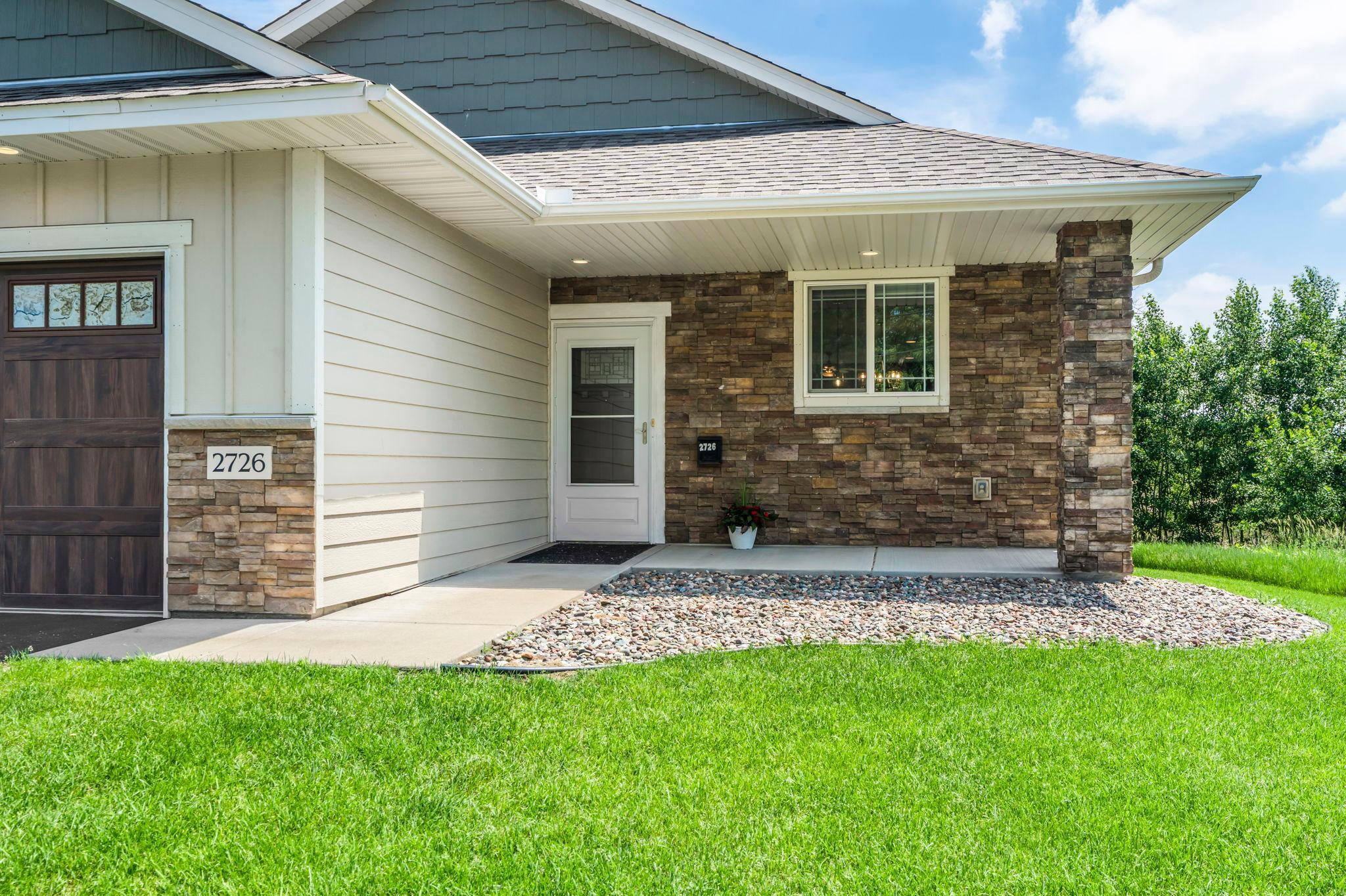 2726 11th Avenue Northwest Anoka, MN 55303 - Photo 4 of 41