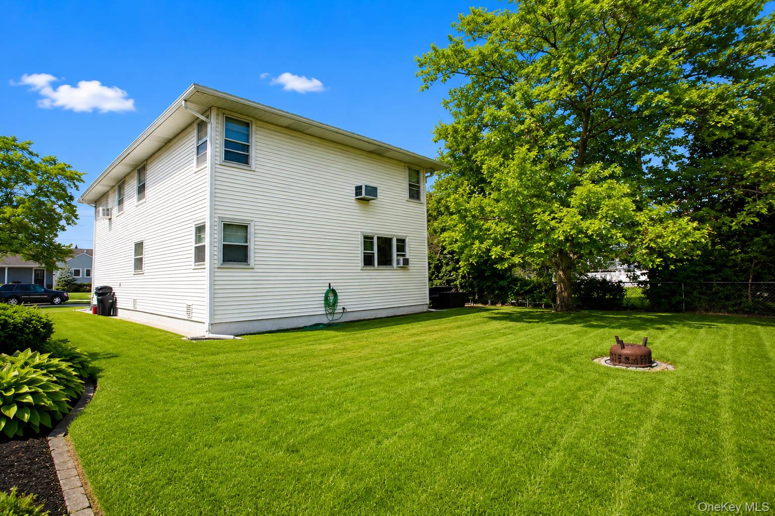 26 Lancaster Road, Unit UPPR Island Park, NY 11558 - Photo 17 of 17