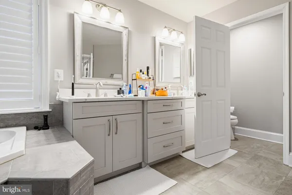 $5,300 | 3943 Highland Oaks Drive, Fairfax, VA 22033