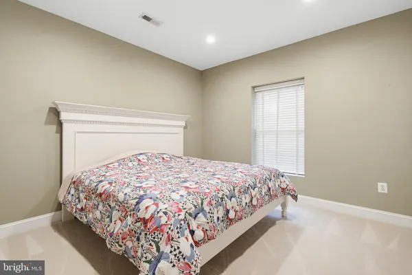 $5,300 | 3943 Highland Oaks Drive, Fairfax, VA 22033