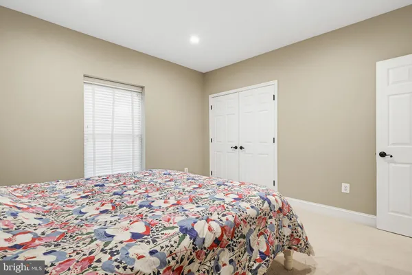 $5,300 | 3943 Highland Oaks Drive, Fairfax, VA 22033