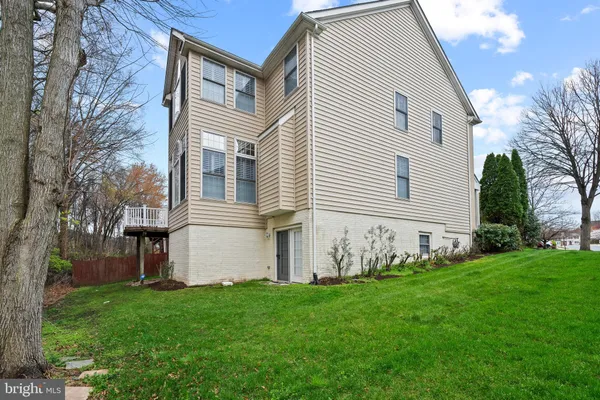 $5,300 | 3943 Highland Oaks Drive, Fairfax, VA 22033
