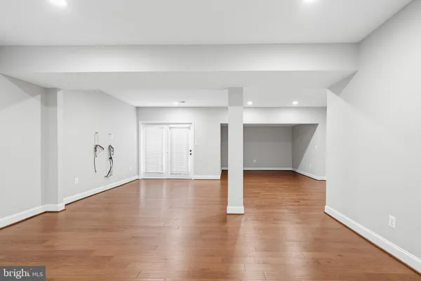 $5,300 | 3943 Highland Oaks Drive, Fairfax, VA 22033