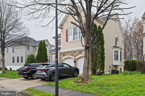 $5,300 | 3943 Highland Oaks Drive, Fairfax, VA 22033