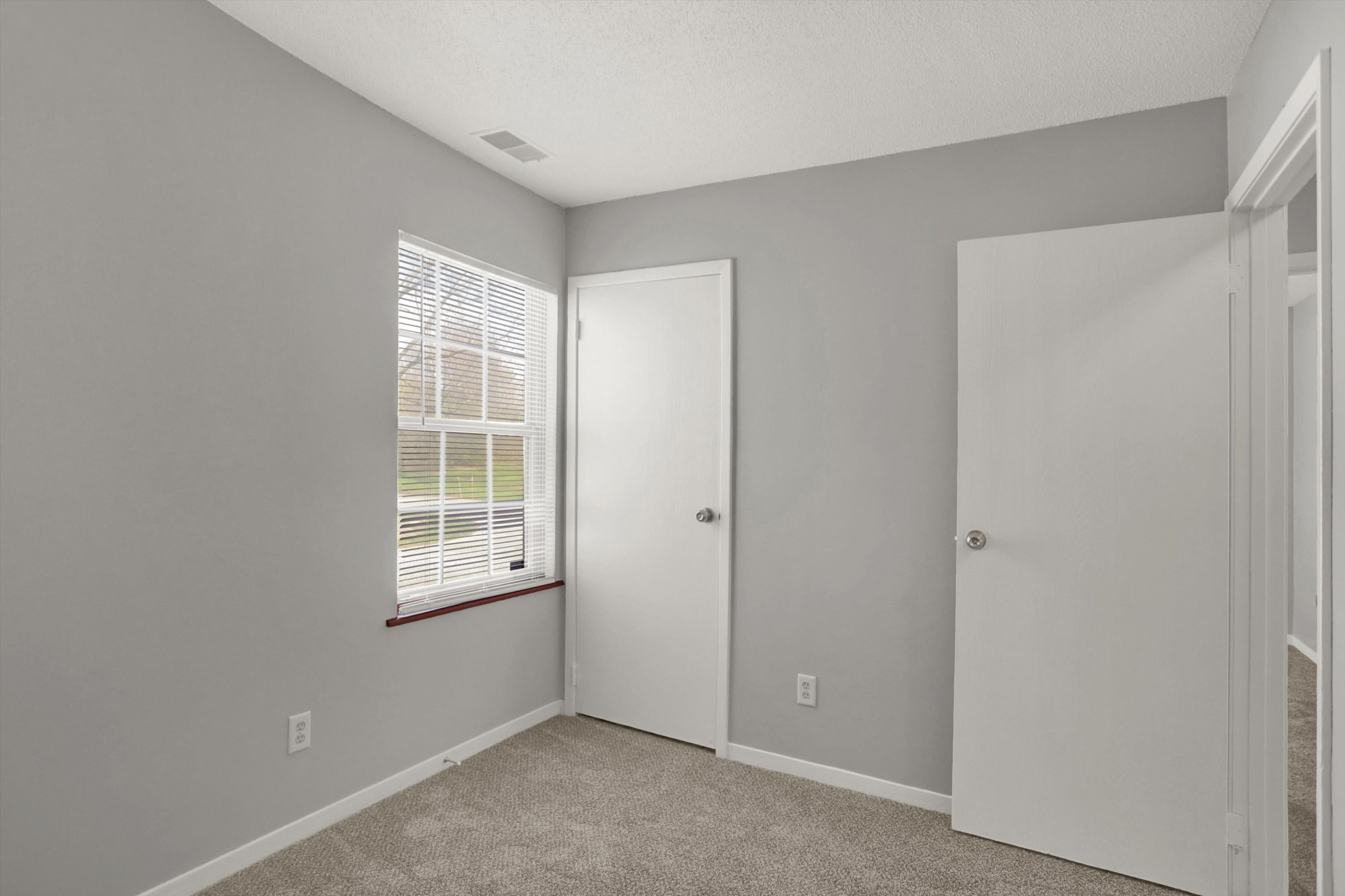 6834 Georgetown Road Indianapolis, IN 46268 - Photo 23 of 26 Gallery Image 23