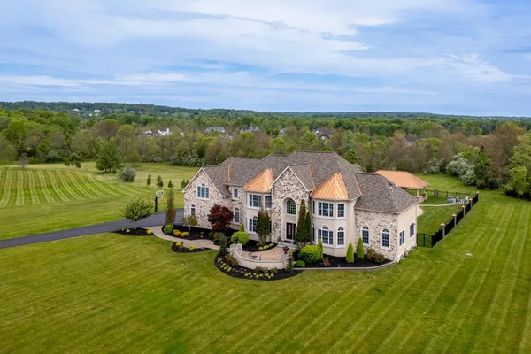 $1,650,000 | 8 Kren Drive, Ringoes, NJ 08551