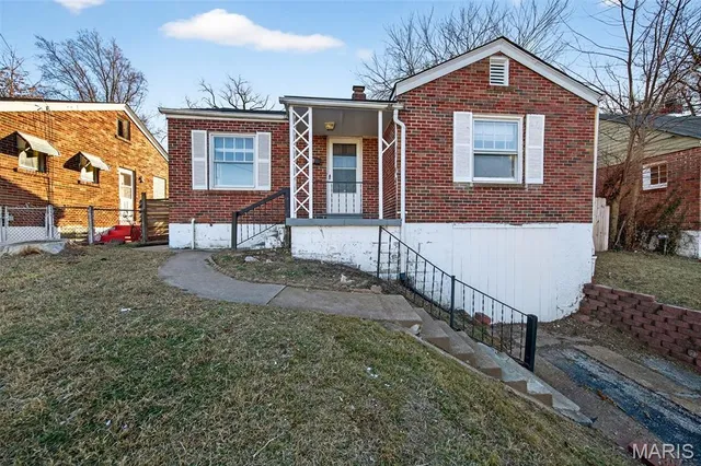 $90,000 | 8616 Kendale Drive, St. Louis, MO 63121