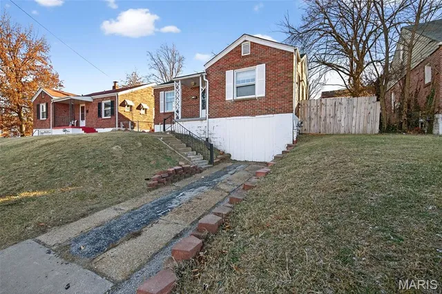 $90,000 | 8616 Kendale Drive, St. Louis, MO 63121