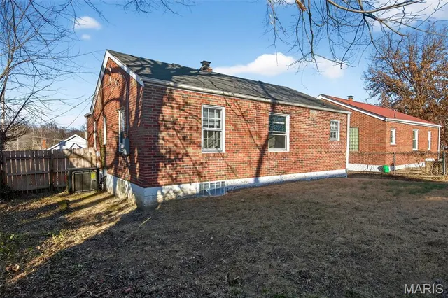 $90,000 | 8616 Kendale Drive, St. Louis, MO 63121