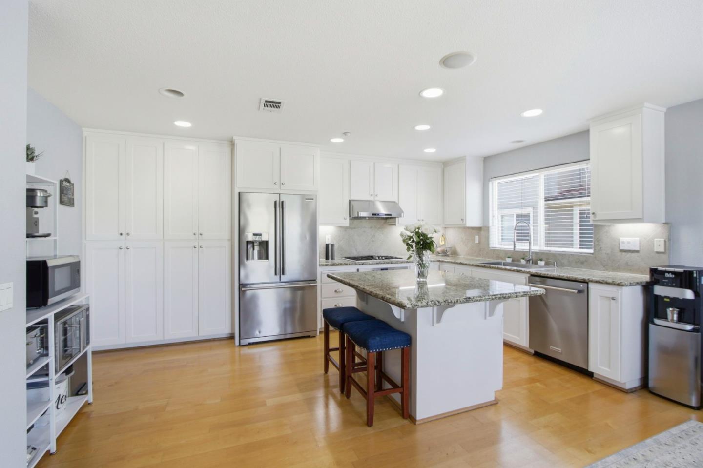 248 Vista Roma Way San Jose, CA 95136 - Photo 15 of 49