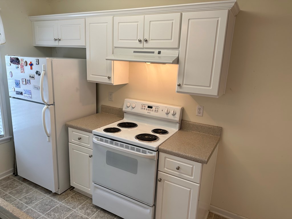140 Rhett Court Greenwood, SC 29649 - Photo 6 of 31 Gallery Image 6