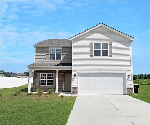 $356,600 | 311 Altavista Drive, Clemmons, NC 27012