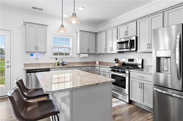 $356,600 | 311 Altavista Drive, Clemmons, NC 27012