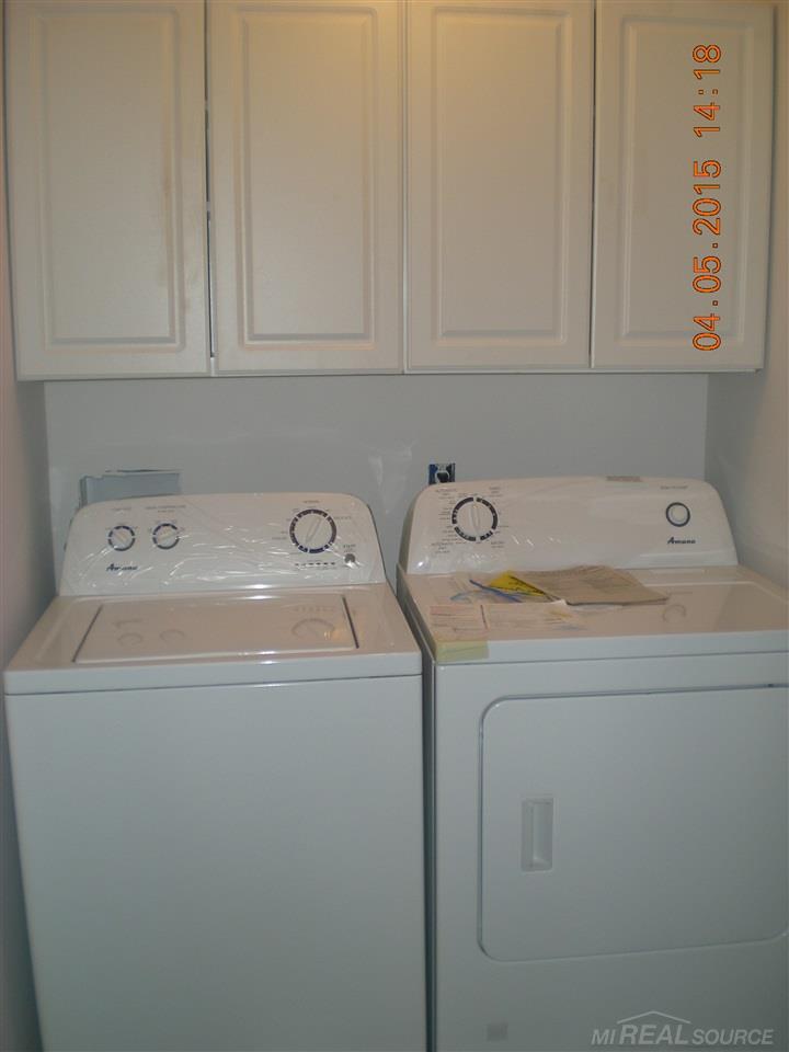 42195 Hayes Road Sterling Heights, MI 48313 - Photo 19 of 37 1st Floor Laundry