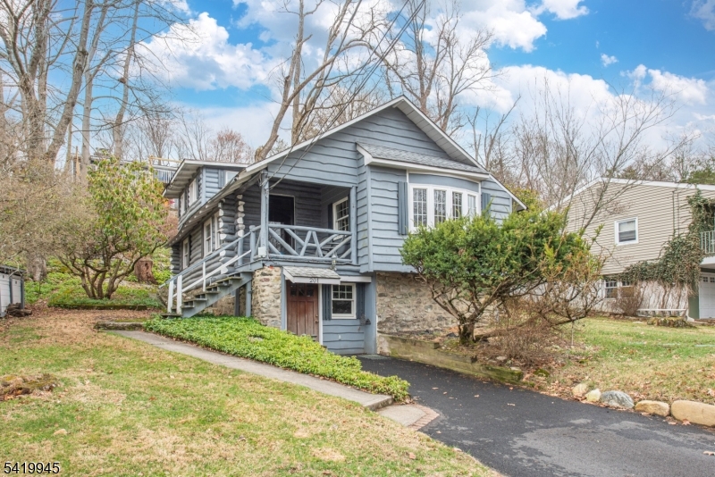 201 Springbrook Trail Sparta, NJ 07871 - Photo 6 of 24