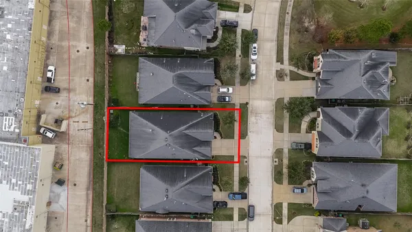$575,000 | 5423 Mason Mountain Lane, Houston, TX 77059