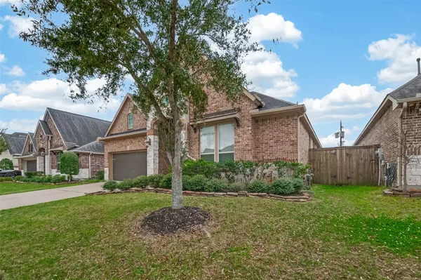 $575,000 | 5423 Mason Mountain Lane, Houston, TX 77059