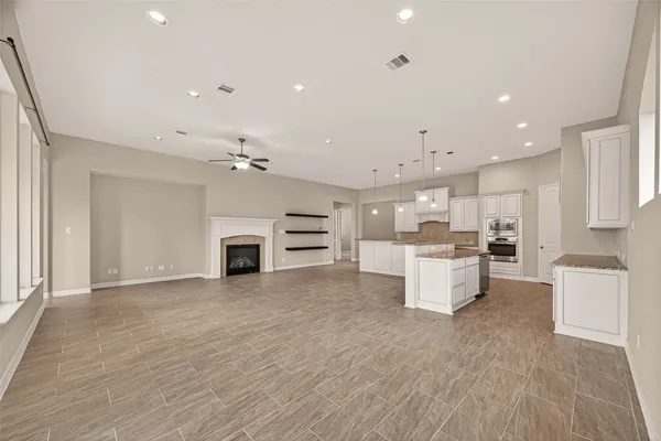 $575,000 | 5423 Mason Mountain Lane, Houston, TX 77059