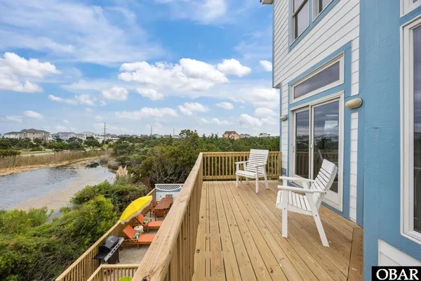 $800,000 | 41155 Channel Court, Unit 717, Avon, NC 27915