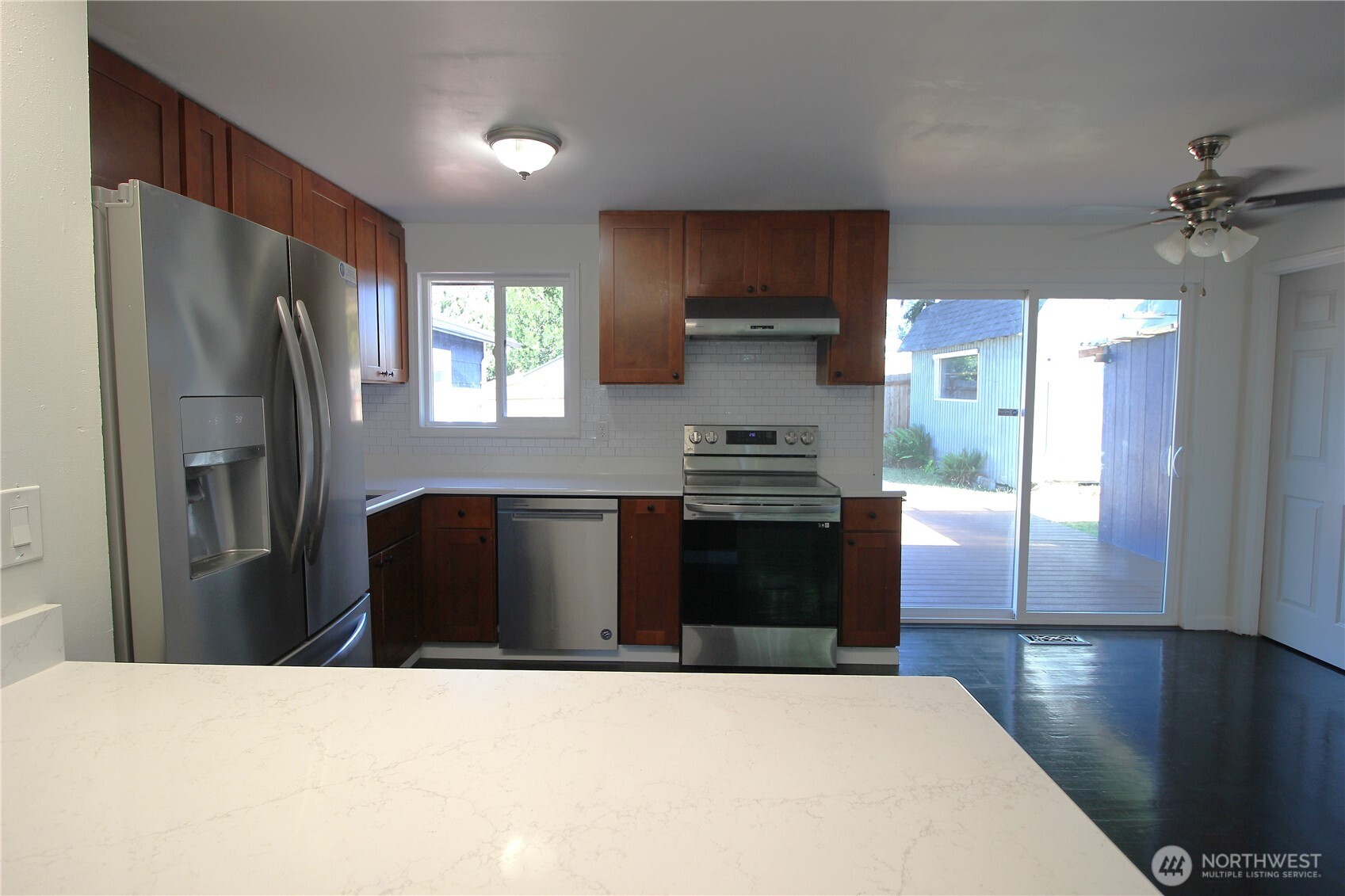 18004 110th Avenue Southeast Renton, WA 98055 - Photo 5 of 27 Gallery Image 5
