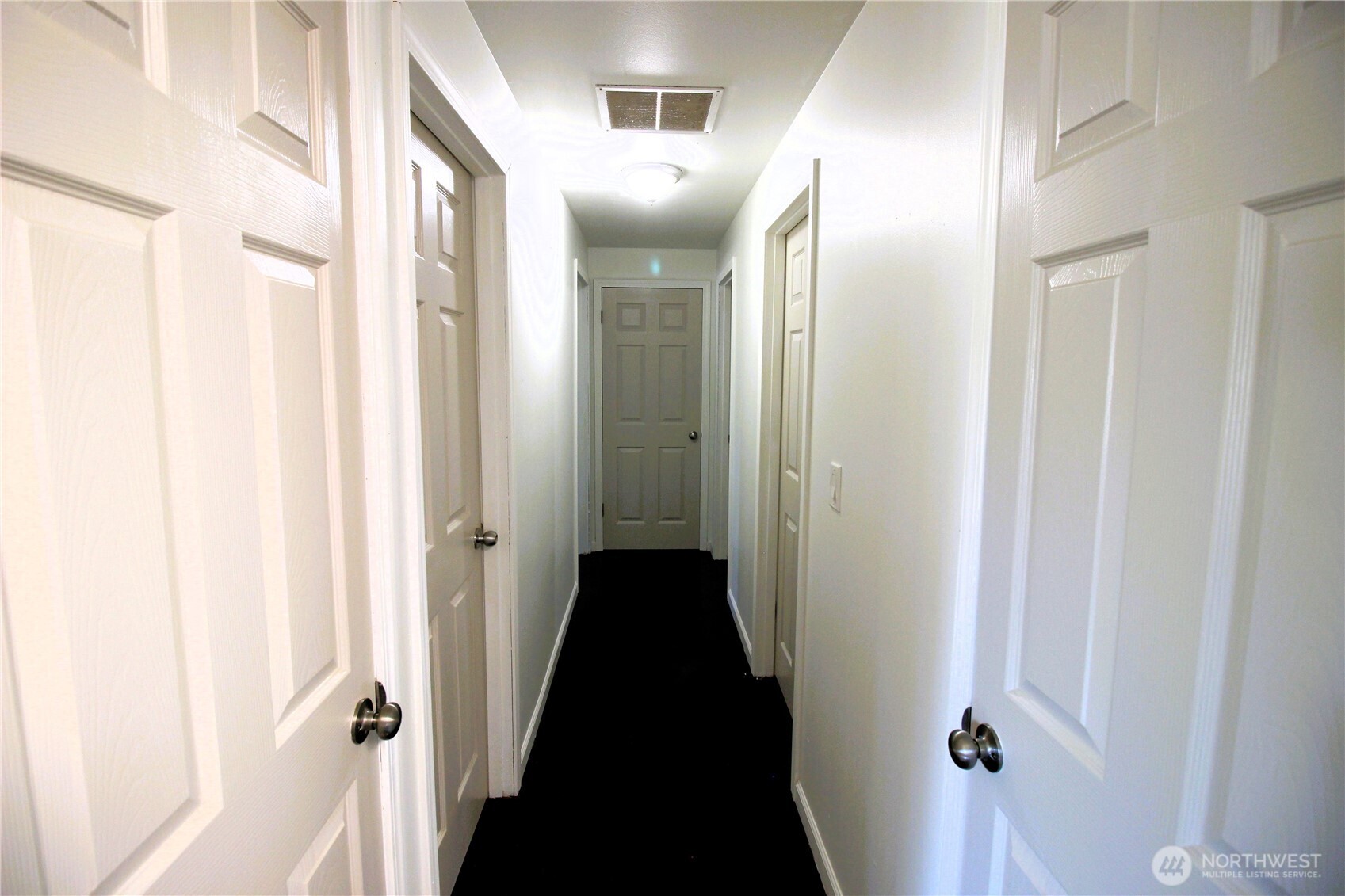 18004 110th Avenue Southeast Renton, WA 98055 - Photo 7 of 27 Gallery Image 7