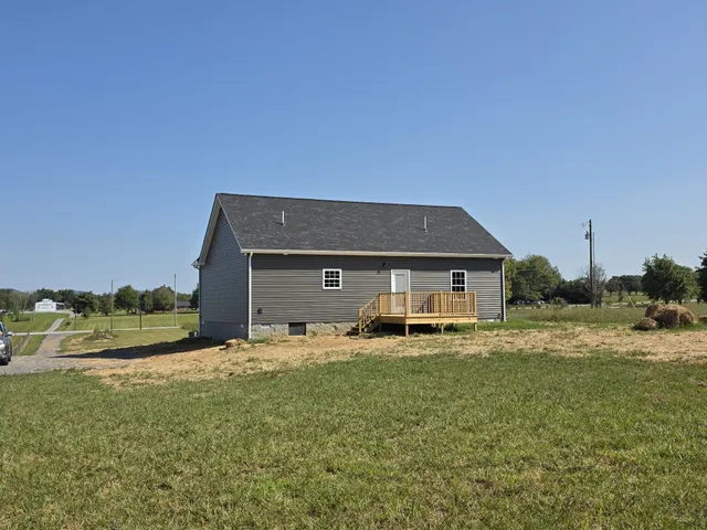 a house with view in front of it