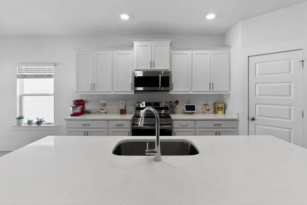 $2,300 | 159 Blooming Cove, Crestview, FL 32539