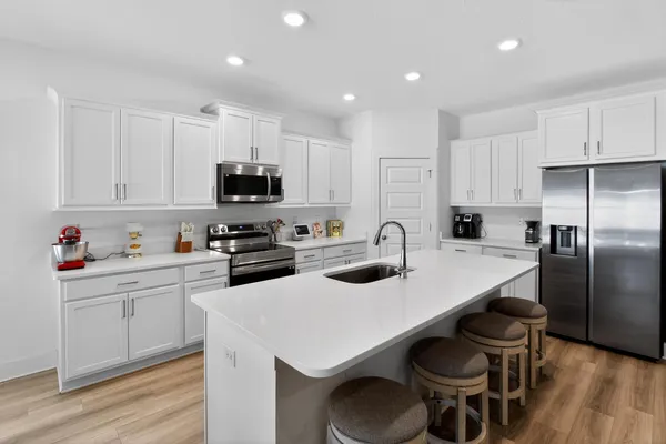 $2,300 | 159 Blooming Cove, Crestview, FL 32539