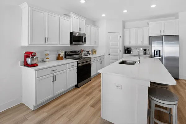 $2,300 | 159 Blooming Cove, Crestview, FL 32539