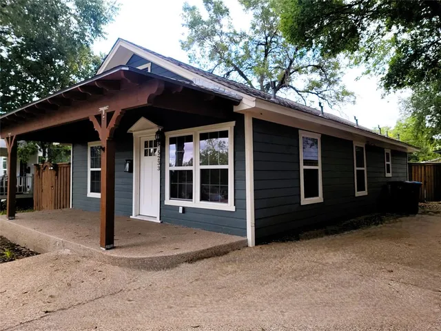 $1,675 | 5233 Wellesley Avenue, Fort Worth, TX 76107
