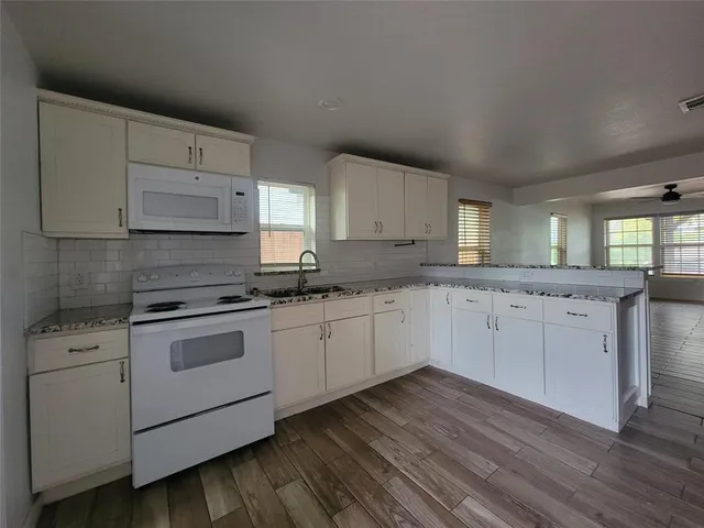 $1,675 | 5233 Wellesley Avenue, Fort Worth, TX 76107