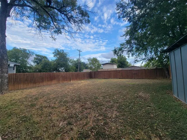 $1,675 | 5233 Wellesley Avenue, Fort Worth, TX 76107