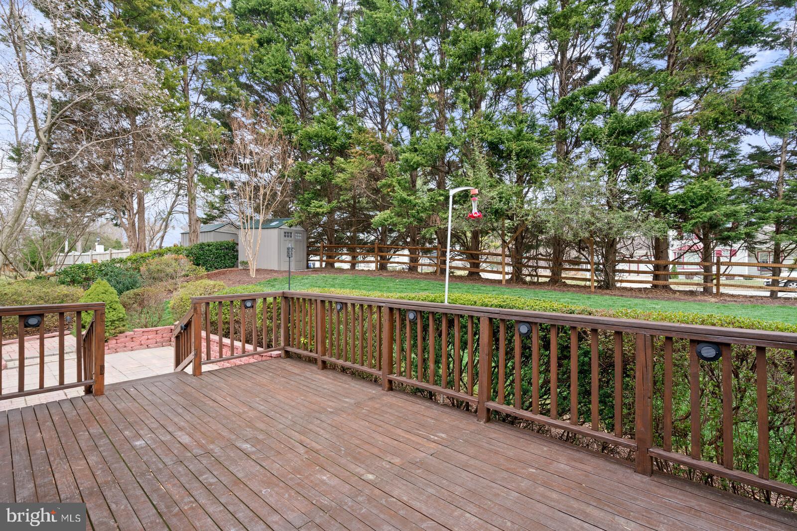 7514 Candytuft Court Springfield, VA 22153 - Photo 25 of 43 Private deck