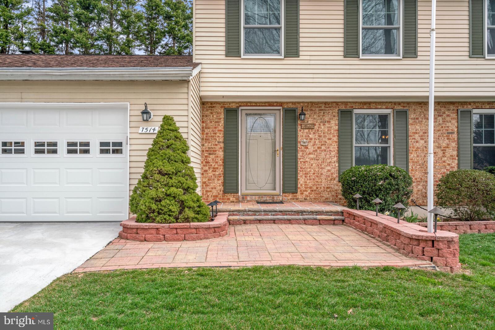 7514 Candytuft Court Springfield, VA 22153 - Photo 4 of 43 Gallery Image 4