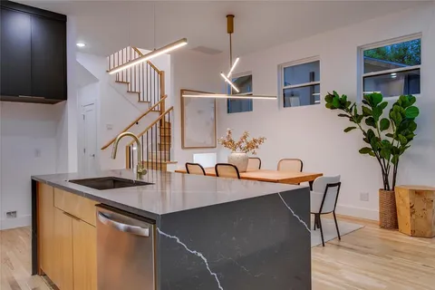 $530,000 | 2313 South Vernon Avenue, Dallas, TX 75224