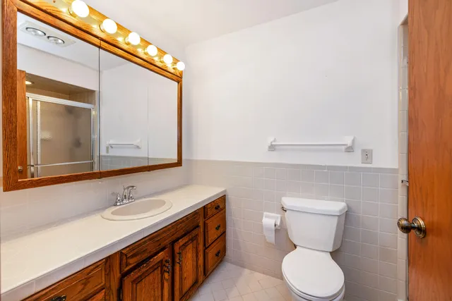 $220,000 | 7234 North Green Bay Avenue, Unit 212, Glendale, WI 53209