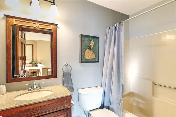 $790,000 | 4 Wayne Street, Narragansett, RI 02882