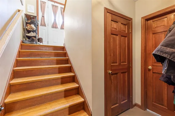 $790,000 | 4 Wayne Street, Narragansett, RI 02882