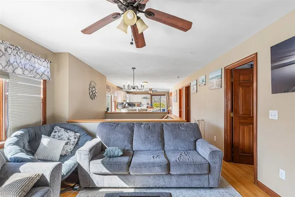 $790,000 | 4 Wayne Street, Narragansett, RI 02882