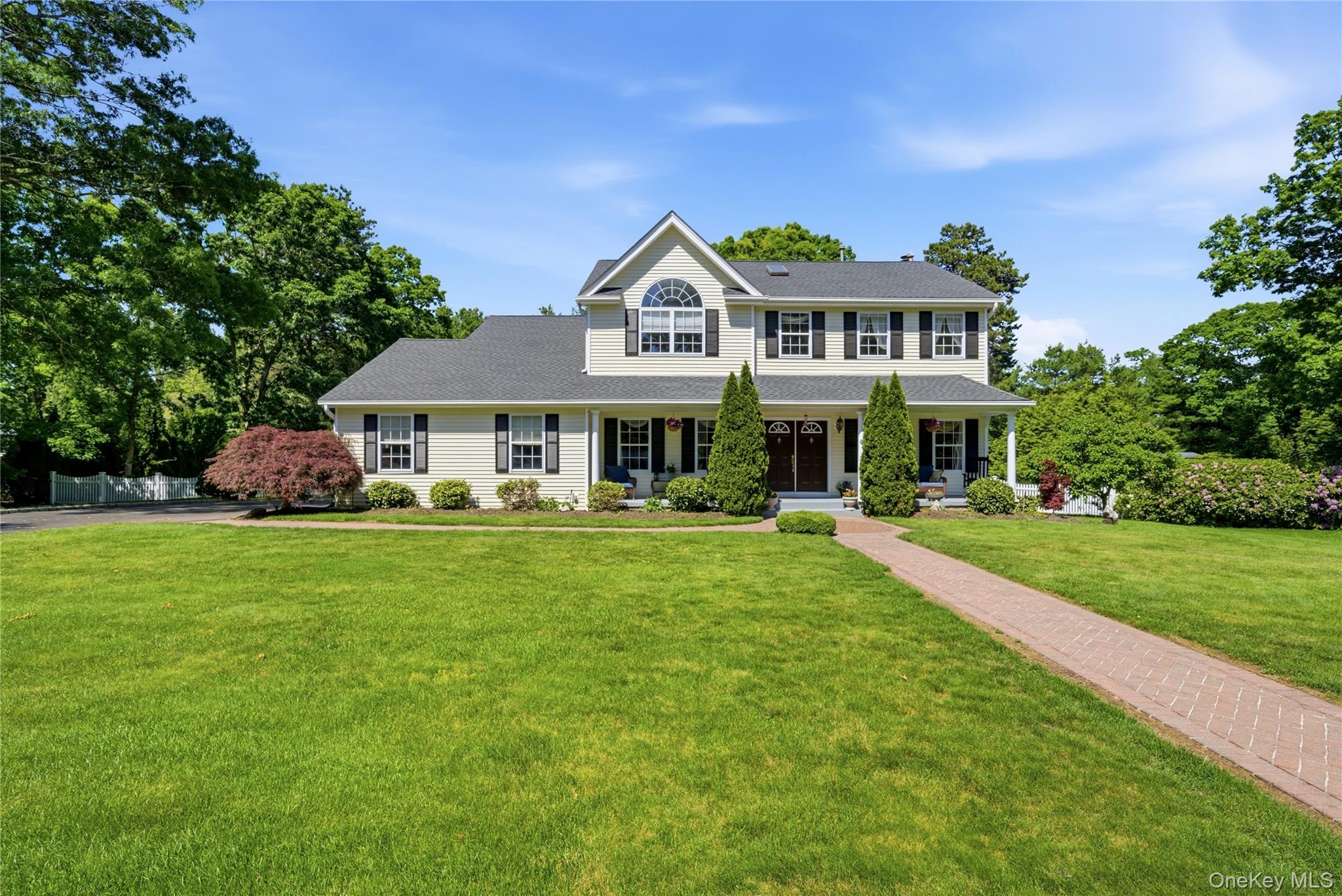 9 Ridgefield Drive Shoreham, NY 11786 - Photo 1 of 50