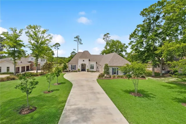 $855,000 | 736 Plantation Drive, Abita Springs, LA 70420