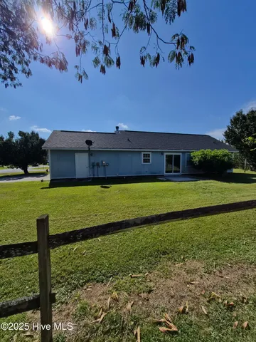 $1,395 | 204 Zachary Lane, Hubert, NC 28539