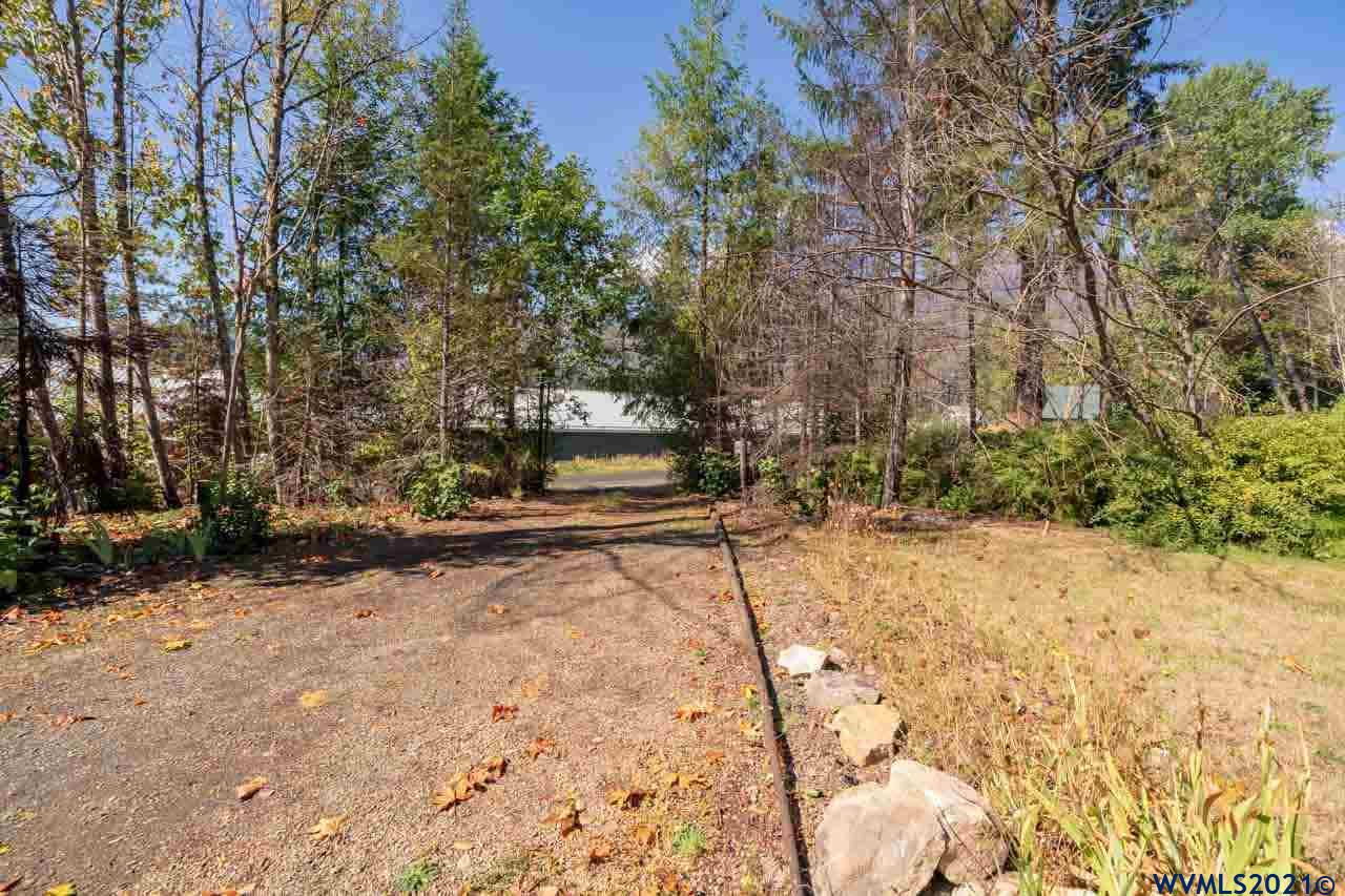 285 Humbug Street Detroit, OR 97342 - Photo 12 of 12